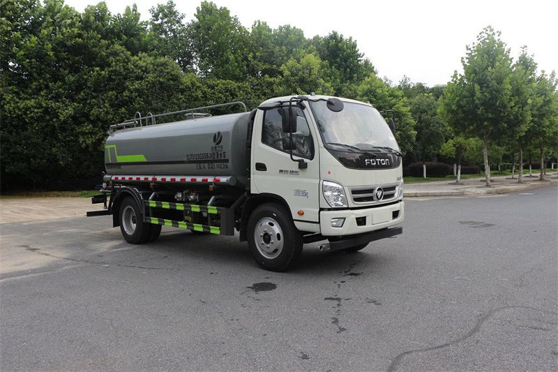 福田9立方灑水車(chē)