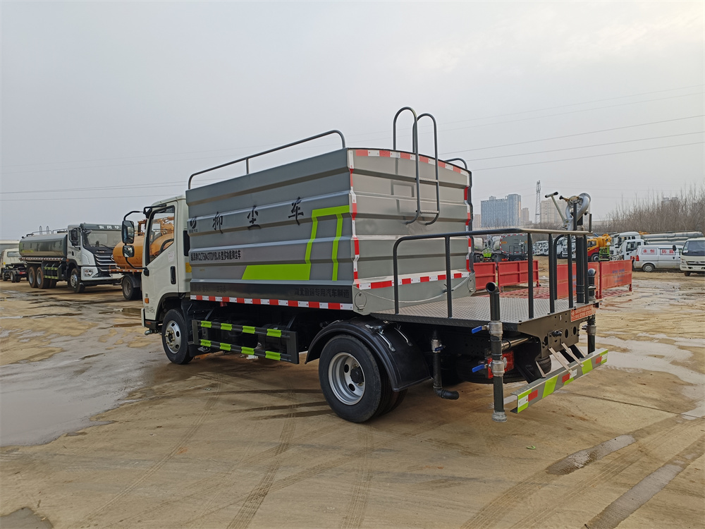 福田7方藍(lán)牌灑水車(chē)-藍(lán)牌灑水車(chē)價(jià)格報(bào)價(jià)