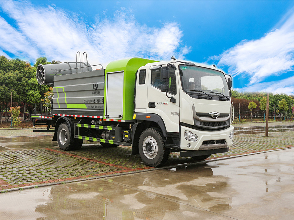 福田大型抑塵車-60米霧炮車